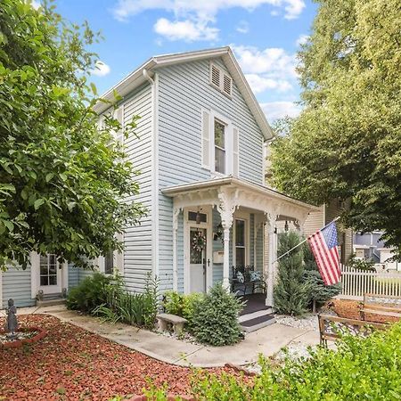 Charming Victorian Home - 2 Minutes To Downtown لانكاستر المظهر الخارجي الصورة