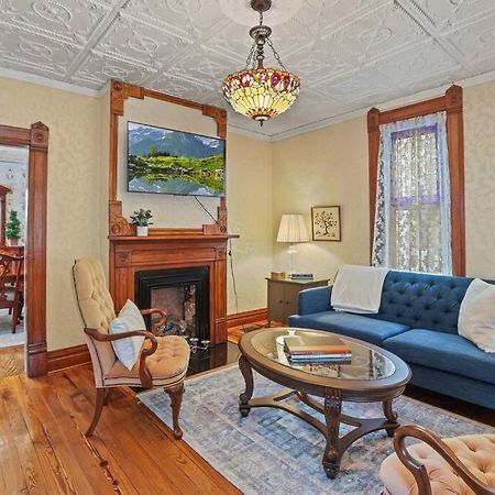 Charming Victorian Home - 2 Minutes To Downtown لانكاستر المظهر الخارجي الصورة